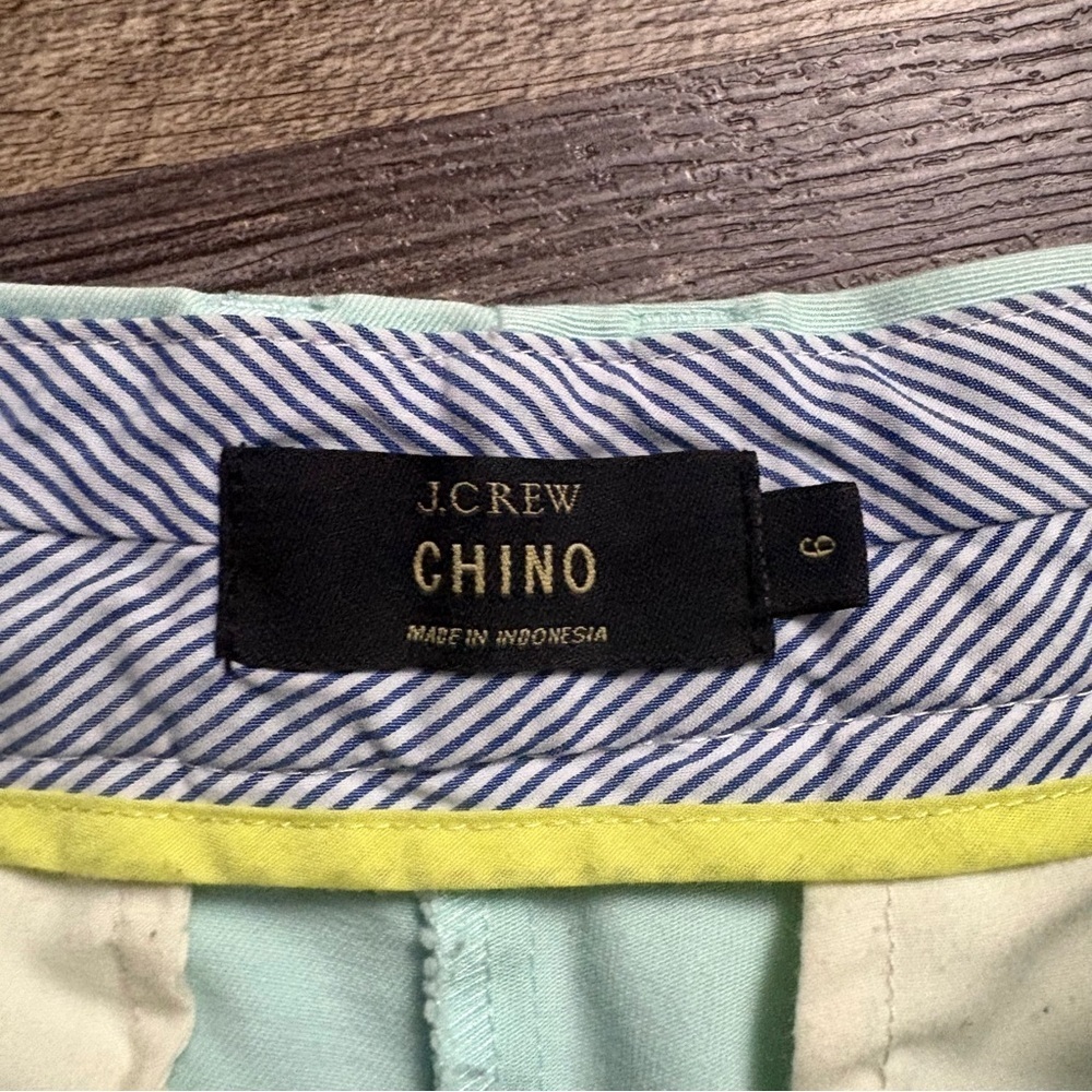 J. Crew Chino shorts light green size 6 - Picture 4 of 7